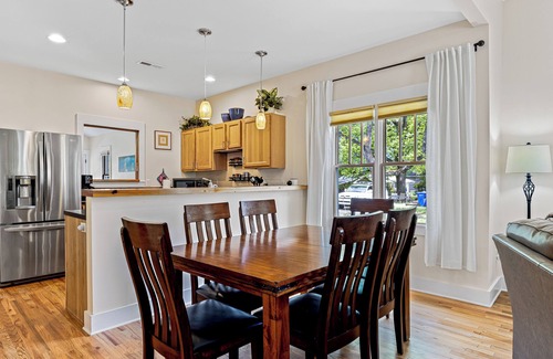 Brevard Casa | Historic Home Downtown Brevard