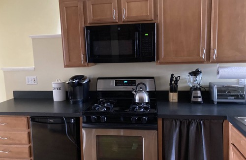 Highlandtown Casa | Historic Home in Safe Neighborhood - Private parking pad included!