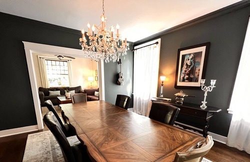 Historic Montford Casa | Historic home located in Montford half a mile to town ~ Magical stay (Sleeps 10)