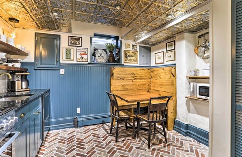 Queen Village Casa | Historic Home w/ Garden: Walk to Center City!
