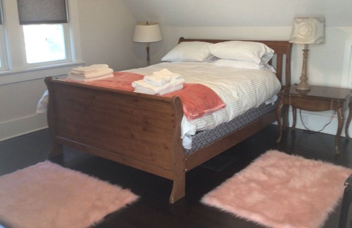 Honesdale Casa | Historic House near lakes, rivers and skiing