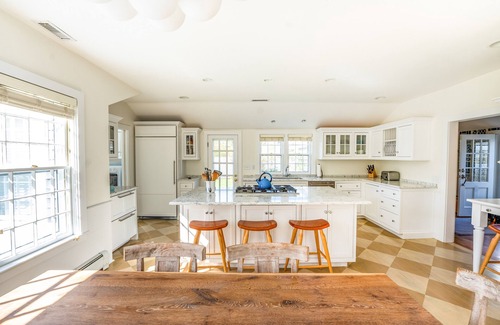 Nantucket Town Casa | Historic House on Cliff Road