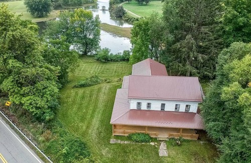 Fryburg Casa | 6 Bedroom Historic Waterfront Gem in Tionesta. Hunter’s Haven, Couples Retreat