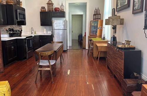 Irish Channel Apartamento | Historic Irish Channel Shotgun. Fully renovated with many amenities.