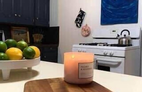 Freetown - Port Rico Casa | Historic Jefferson St Retreat 4 Bedrooms + Garden & Parkin