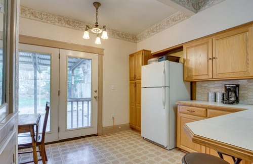 Northeast Kansas City Casa | Historic Kansas City Home, 1 Mi to Kessler Park!