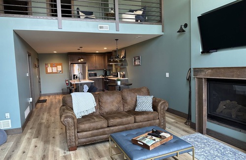 Utica Condominio | Historic Loft/Charlotte Suite/Starved Rock/Utica