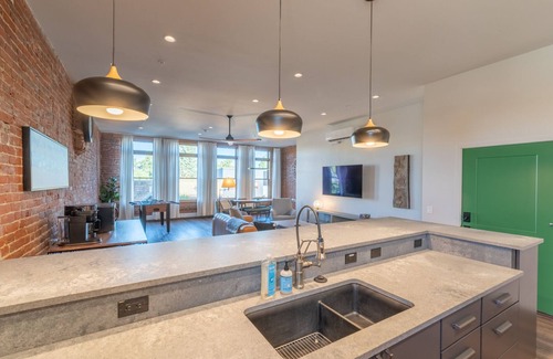 Gunnison Apartamento | Historic Main Street Loft- 2nd Floor
