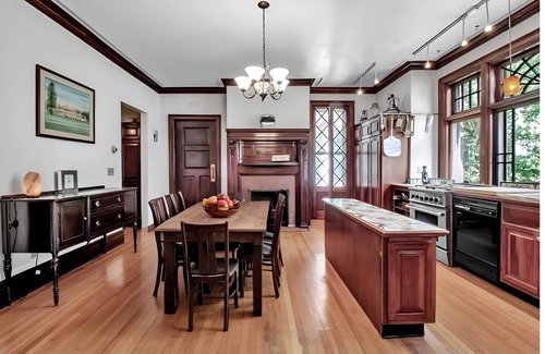 Front Park Casa | Historic Mansion Built in 1896, Pan Am. Expo Era