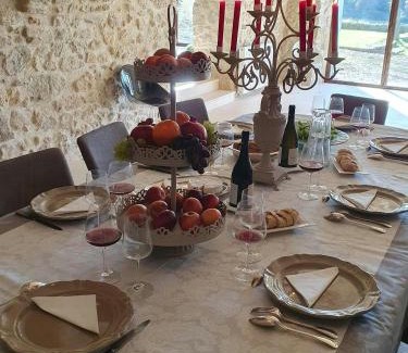 La Tour-d'Aigues Casa | Historic Mansion In Provence Vineyards