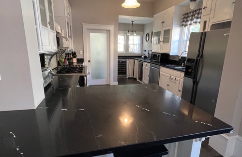 Yuba City Casa | Historic Mansion near downtown