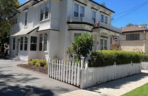 Yuba City Casa | Historic Mansion near downtown