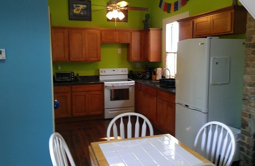 Faubourg Marigny Cama Y Desayuno | Historic Marigny lofted residence, open floor plan, near Frenchman & Bourbon St.