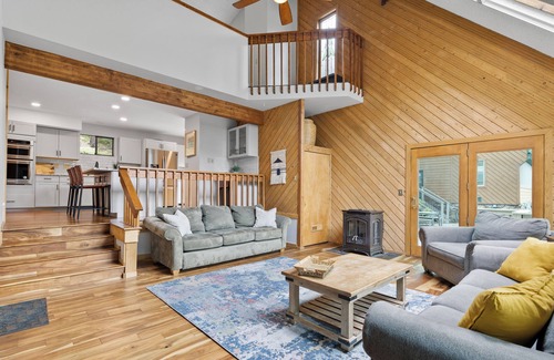 Indian Hills Casa | Historic Morrison Mountain Home!