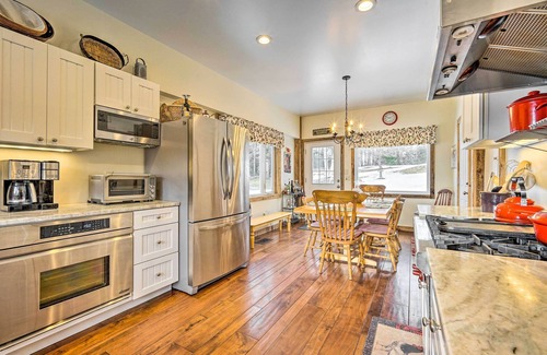 Mount Holly Casa | Historic Mount Holly Vacation Rental