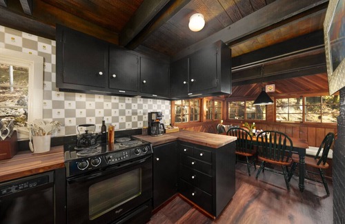 Aspen Brook Apartamento | Unique mountain cabin|King bed|Fireplace
