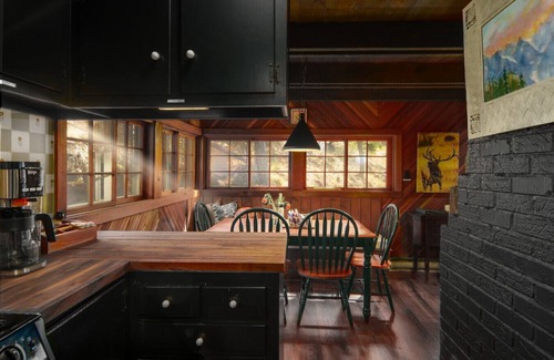 Aspen Brook Apartamento | Unique mountain cabin|King bed|Fireplace