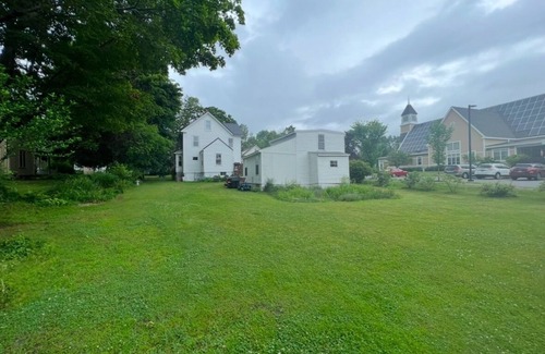 South Berwick Casa | Historic Newly Renovated 3-bedroom Townhome with WiFi, AC Downtown South Berwick