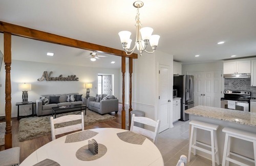 Nolensville Casa | Historic Nolensville Remodeled Single Story