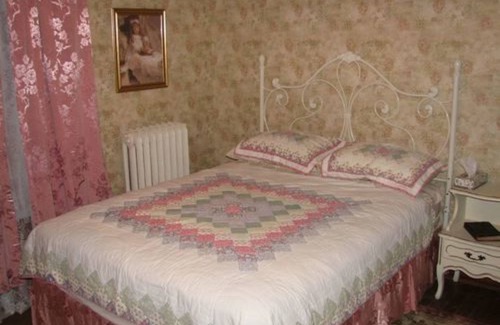Rexford Cama Y Desayuno | Historic Philip Houston House