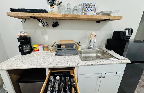 Marion Apartamento | Historic Prohibition Home 2 Bedroom Apartmentn