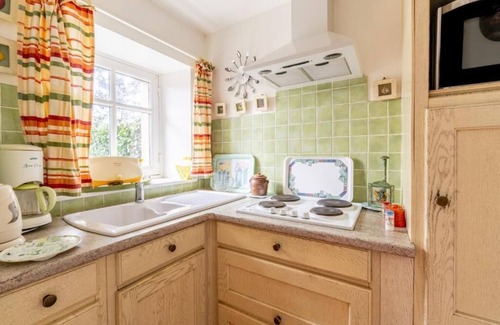 La Barre-de-Monts Casa | Historic property La Joséphine 1828, Walled Gardens, Wifi, Pets allowed