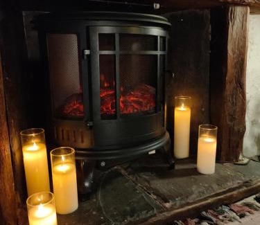 Heligan Casa | Historic Property with Stunning Views (Walk to the pub)