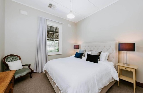 Cullenbone Casa | Historic Riverfront Residence Farmstay