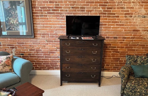 Louisiana Cama Y Desayuno | Historic rooms near riverfront in downtown, Louisiana, MO