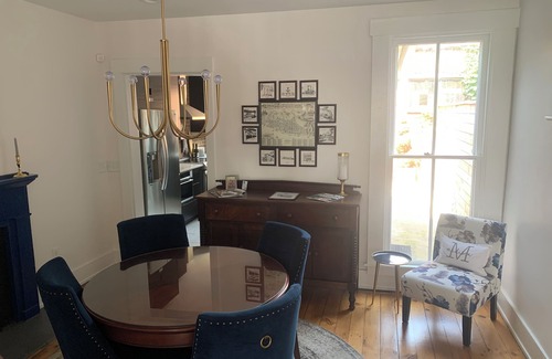 Madison Casa | Historic Row House in the heart of downtown Madison