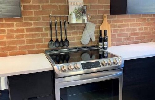 Madison Casa | Historic Row House in the heart of downtown Madison