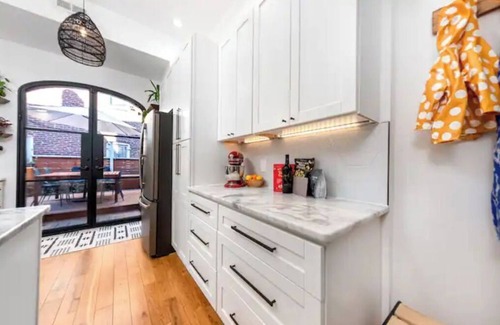 Shaw Casa | Historic rowhouse in heart of Shaw