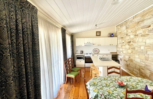 Mittagong Casa | Histórica casa de piedra arenisca totalmente equipada para todas las necesidades y que acepta mascotas