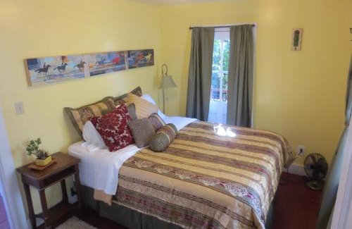 Santa Rosa Casa | Historic Santa Rosa Cottage