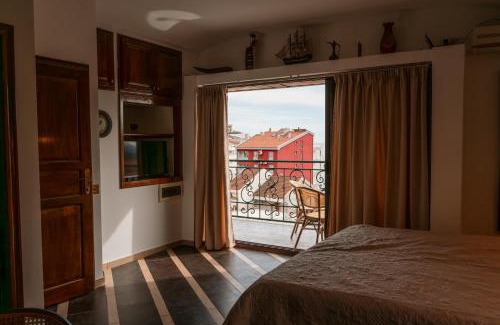 Rafajlovici Villa | Historic Seafront Family Villa