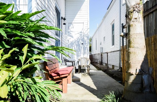 New Orleans Apartamento | Historic Shotgun Steps to Streetcar City Park