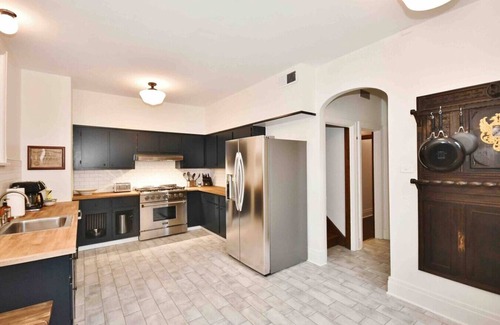 South Side Flats Apartamento | Historic South Side Home Former Convent