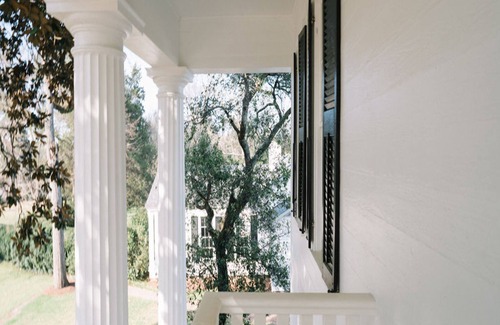 Trenton Casa | Historic Southern Manor | Masters Rental