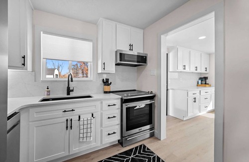 St. Charles Casa | Historic | St. Charles | Luxury Cottage Retreat