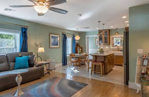 Cottonwood Casa | Historic Stone Cottage near Sedona/Jerome