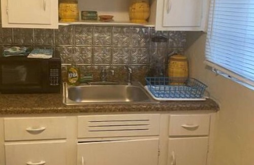 Valdosta Casa | Historic Studio Apartment, 3 min to SGMC Hospital