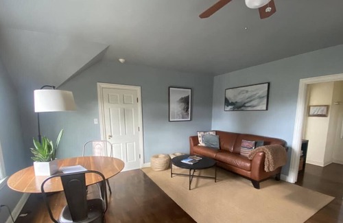 New Tacoma Apartamento | Historic Tacoma Stadium District Studio