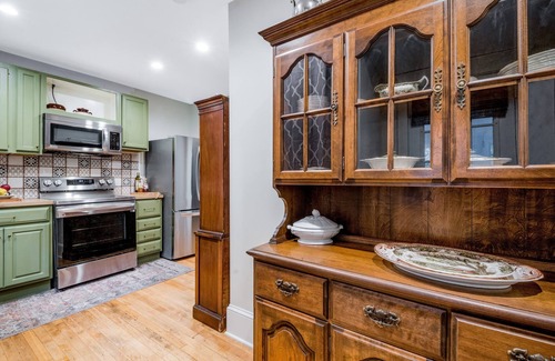 Mystic - New London Casa | Historic Three Bedroom Townhouse -- Downtown Mystic