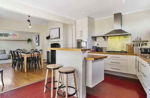 New Town Casa | Historic Toll House in a prime spot near the CBD