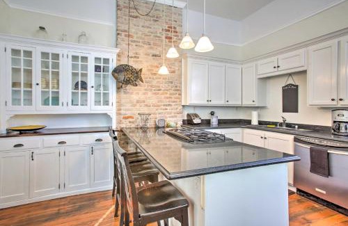 Mid-City Casa | Historic Townhome - 2 Mi to French Quarter!