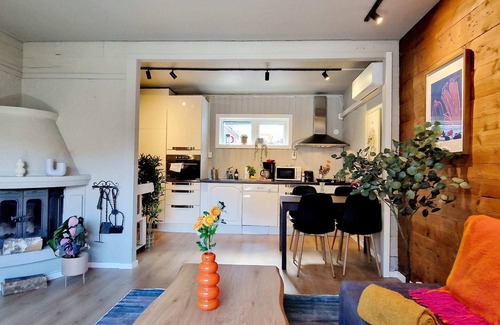 Engen Casa | Historic townhouse - 2 baths, 3 floors, 100 percent charm