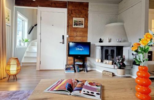 Engen Casa | Historic townhouse - 2 baths 3 floors 100 percent charm