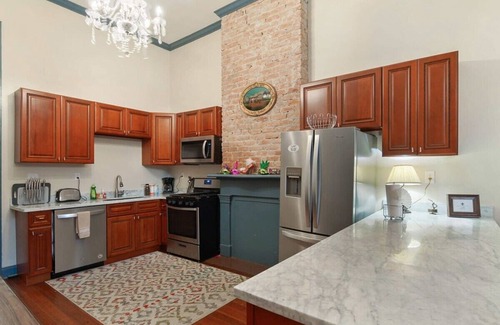 Faubourg Lafayette Casa | New Historic Upscale 5br- Great for Groups!