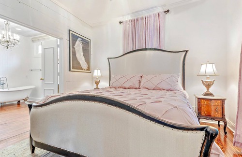 King City Casa | Historic Vacation Home Close to Beach & Village