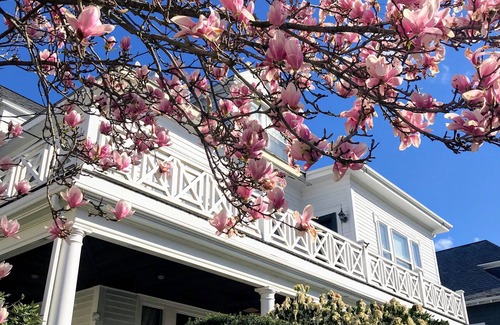 Swampscott Casa | Historic Victorian by the Sea